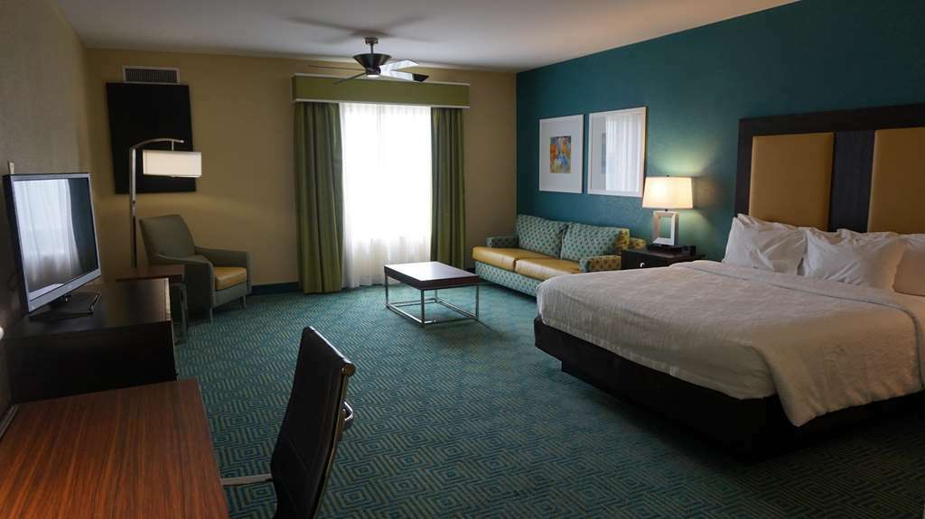 Hilton Garden Inn Долтон Номер фото